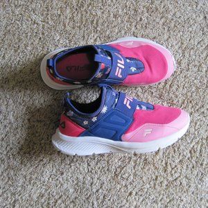 FILA Accolade Evo girl’s Running Shoes sz 6